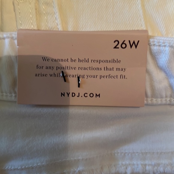 18. 🎉HP🎉. NYDJ Skinny Ankle Jeans in Optic White - Picture 9 of 12